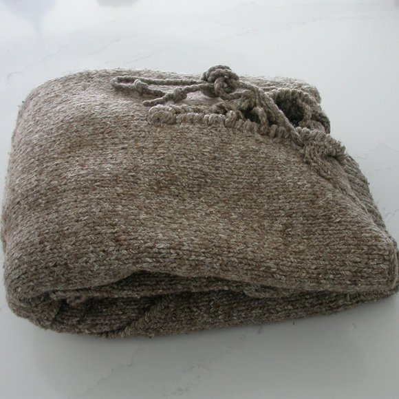 Chunky 100% Wool Hoodie - Picture 7 of 7